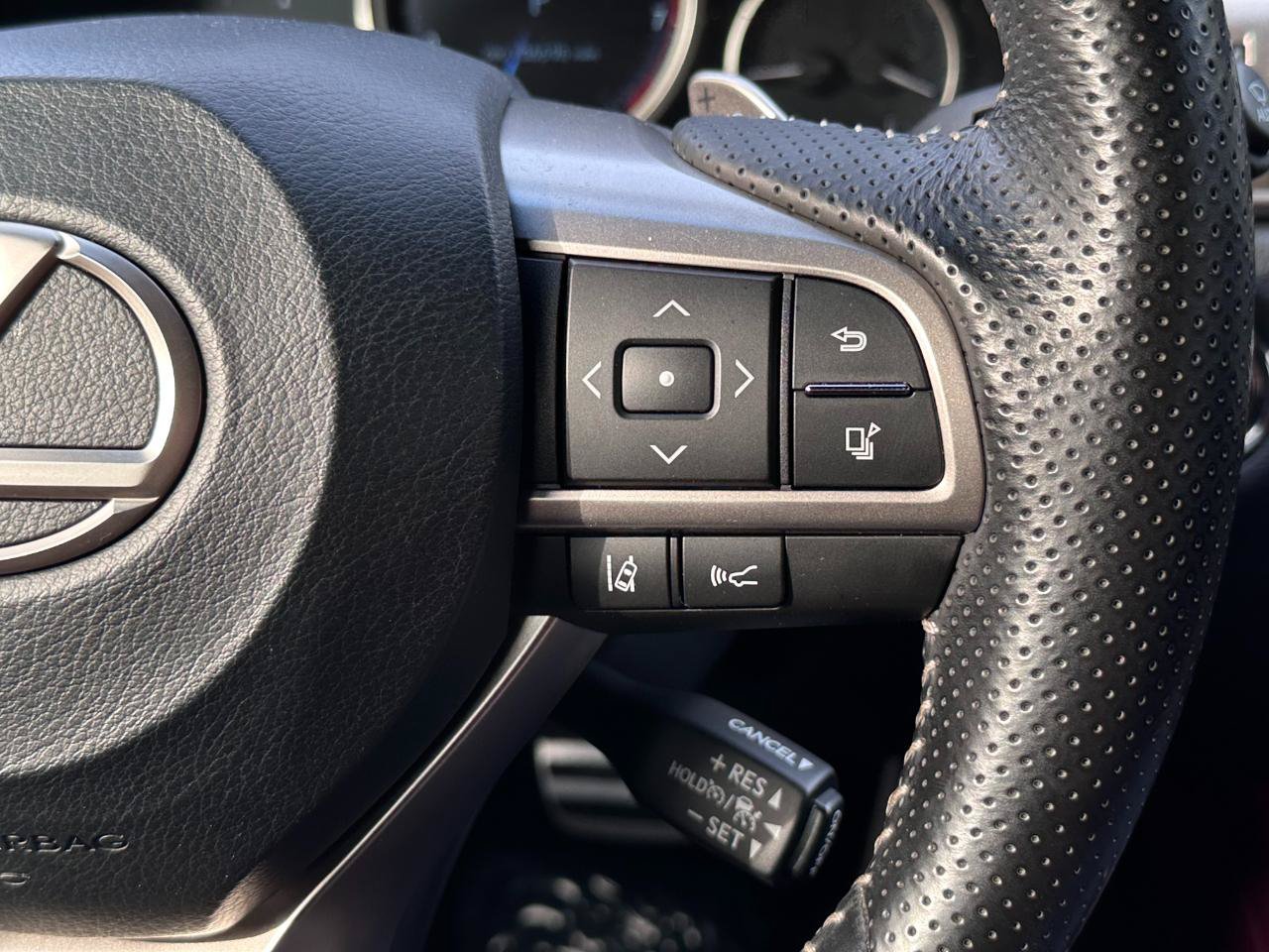 Used 2018 Lexus GS 350 F Sport RWD image 32