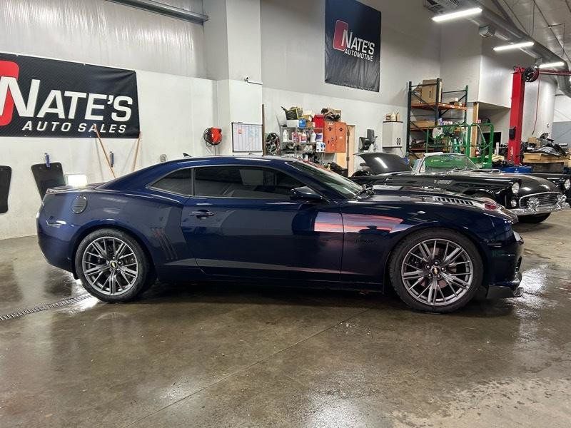 Used 2010 Chevrolet Camaro SS w/ RS Package RWD image 8
