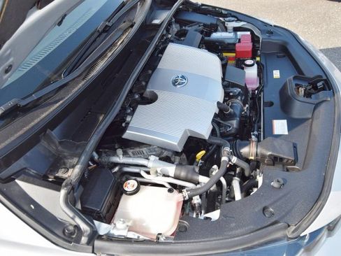 Used 2020 Toyota Prius Prime LE FWD image 38