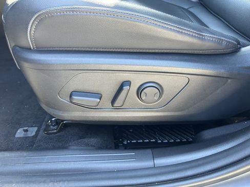 Used 2025 Hyundai Tucson Limited AWD/4WD image 23