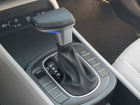 New 2026 Hyundai Kona SE image 28