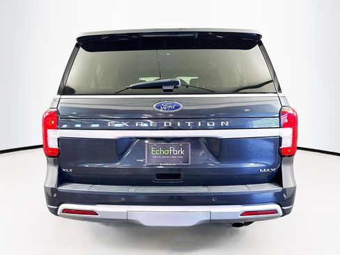 Used 2024 Ford Expedition Max XLT image 7