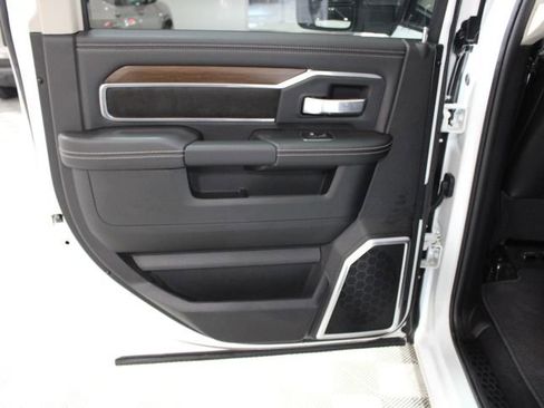Used 2024 RAM 2500 Laramie image 17