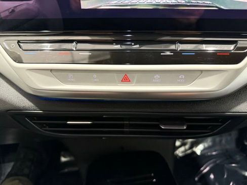 Used 2021 Volkswagen ID.4 1st Edition image 35