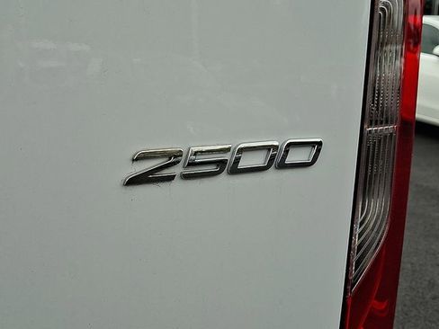 Used 2025 Mercedes-Benz Sprinter 2500 image 22