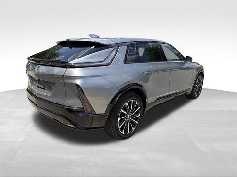 Used 2024 Cadillac Lyriq Sport RWD image 4