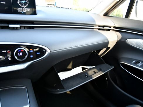 Used 2025 Genesis GV70 2.5T image 21