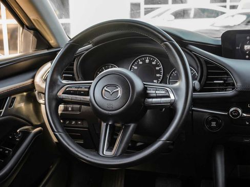 Used 2019 MAZDA MAZDA3 Sedan w/ Preferred Package image 16