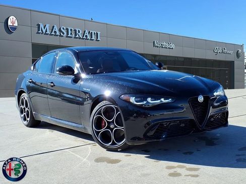 New 2025 Alfa Romeo Giulia w/ Veloce Package Rwd image 1