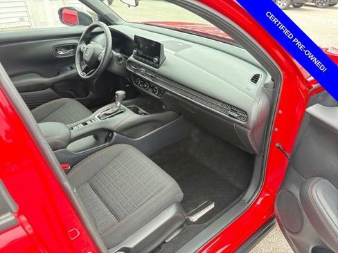 Certified 2025 Honda HR-V Sport image 39
