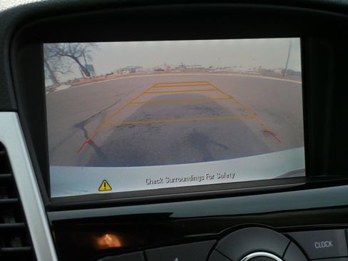 Used 2015 Chevrolet Cruze LT image 30