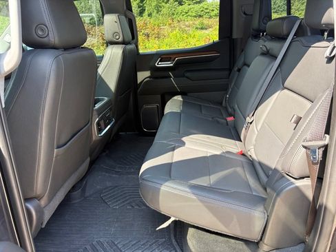 Used 2023 GMC Sierra 1500 Denali w/ Denali Reserve Package AWD/4WD image 61
