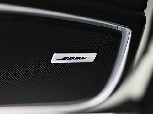 Used 2022 Porsche Panamera image 25