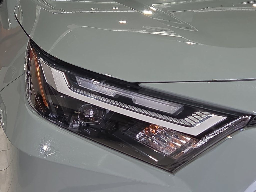 Certified 2023 Toyota RAV4 XLE w/ Convenience Package AWD/4WD image 8
