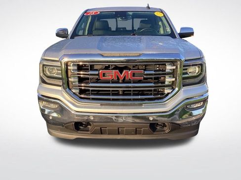 Used 2018 GMC Sierra 1500 SLT AWD/4WD image 2