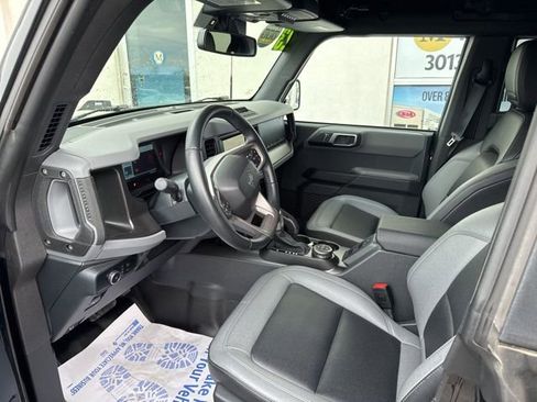 Used 2023 Ford Bronco Big Bend w/ Sasquatch Package AWD/4WD image 8