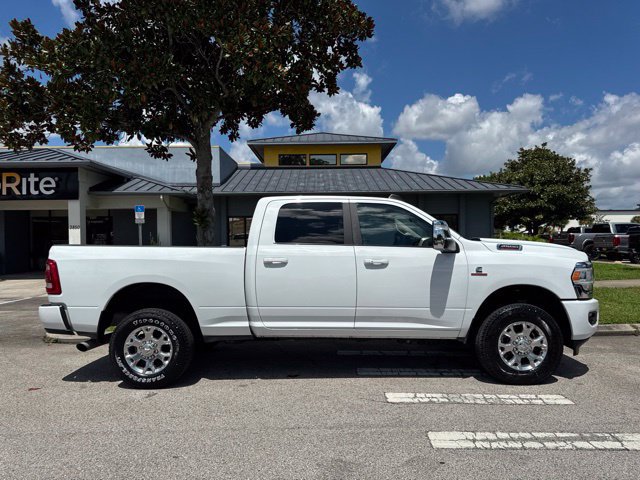 Used 2024 RAM 2500 Laramie AWD/4WD image 8