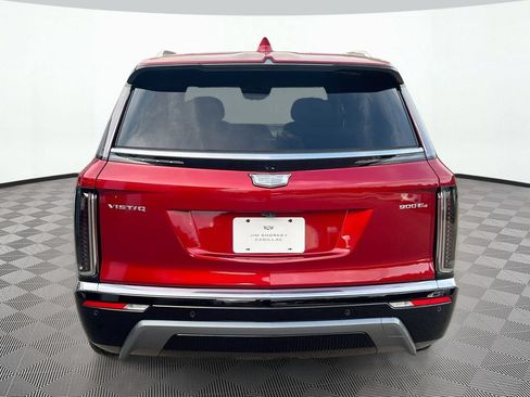 New 2026 Cadillac Vistiq Luxury w/ LPO, Floor Liner Package AWD/4WD image 6
