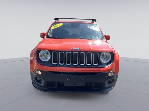 Used 2017 Jeep Renegade Latitude w/ Popular Equipment Group FWD image 12