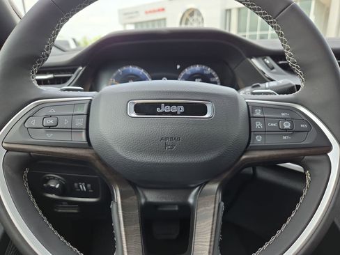 New 2026 Jeep Grand Cherokee L 4WD image 24