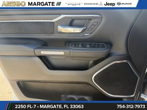 Used 2024 RAM 1500 Laramie AWD/4WD image 32