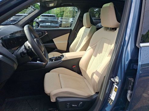 Used 2025 BMW X3 xDrive30i w/ Convenience Package AWD/4WD image 10