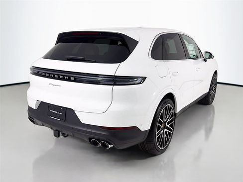 New 2026 Porsche Cayenne image 26