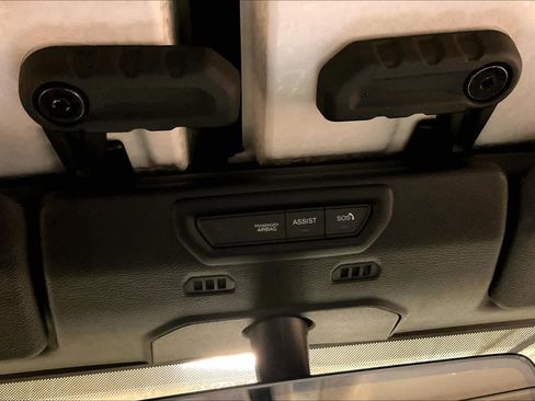 Used 2021 Jeep Gladiator Overland w/ Popular Equipment Package image 35