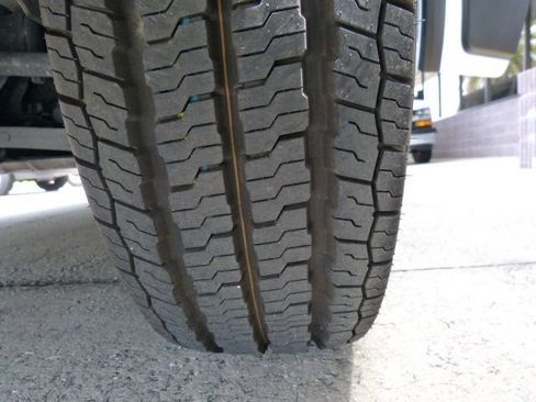 Used 2025 RAM ProMaster 2500 w/ U-Haul Equipment Group FWD image 35