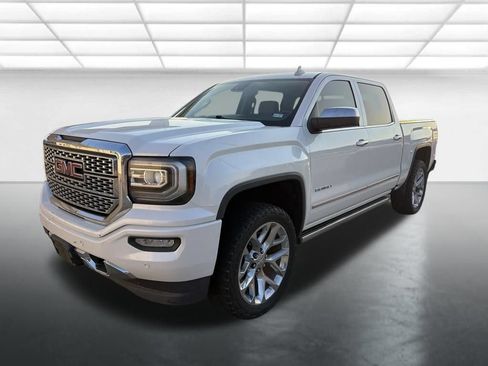 Used 2017 GMC Sierra 1500 Denali w/ Denali Ultimate Package AWD/4WD image 5