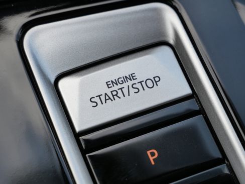 Certified 2025 Volkswagen Atlas SEL image 27