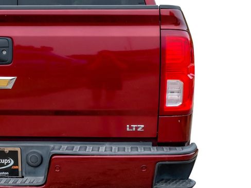 Used 2016 Chevrolet Silverado 1500 LTZ Z71 w/ LTZ Plus Package AWD/4WD image 53