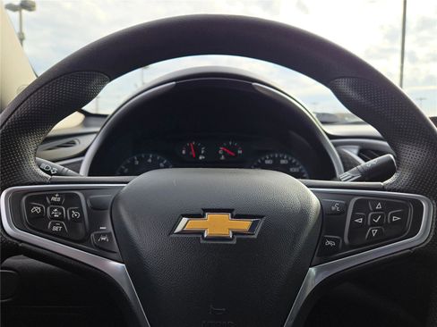 Used 2023 Chevrolet Malibu LT image 34