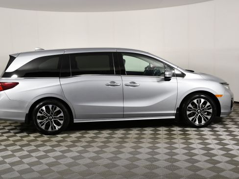Certified 2025 Honda Odyssey Elite image 4