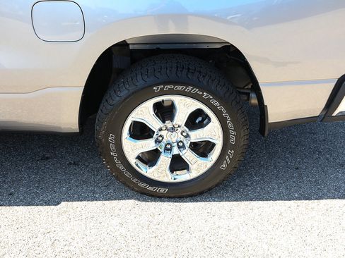 Used 2021 RAM 1500 Big Horn AWD/4WD image 4