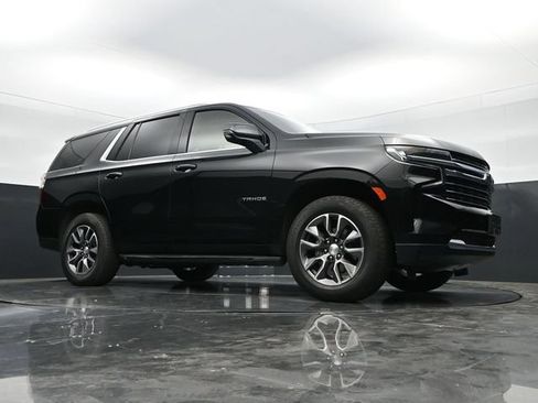 Used 2024 Chevrolet Tahoe LT w/ Luxury Package AWD/4WD image 40