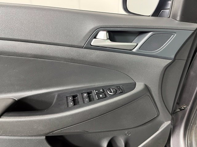 Used 2020 Hyundai Tucson Value AWD/4WD image 16