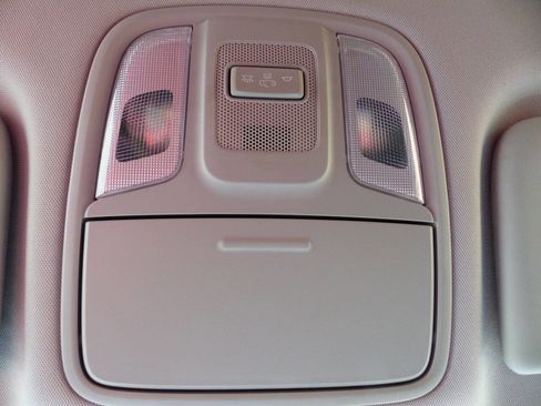 Used 2020 Kia Sportage LX image 35