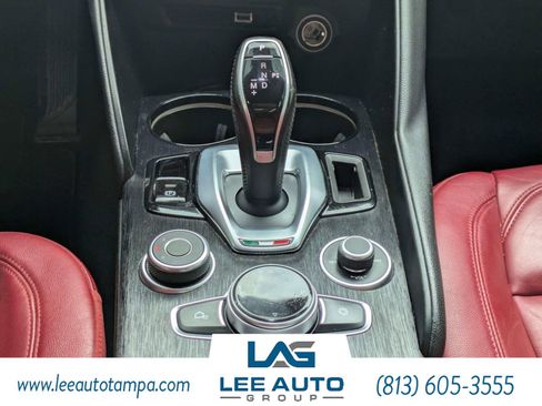 Used 2020 Alfa Romeo Giulia w/ Nero Edizione RWD image 17