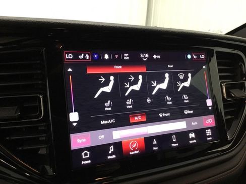 Used 2025 Dodge Durango GT AWD/4WD image 17