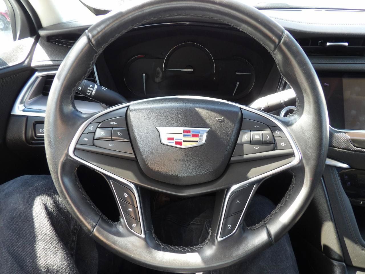 Used 2019 Cadillac XT5 Premium Luxury FWD image 15