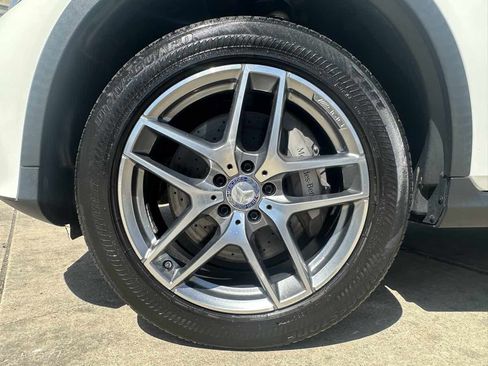 Used 2017 Mercedes-Benz GLC 300 image 9