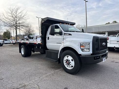 New 2026 Ford F750 2WD Regular Cab Super Duty image 2