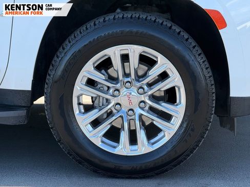 Used 2023 GMC Yukon XL SLT AWD/4WD image 12