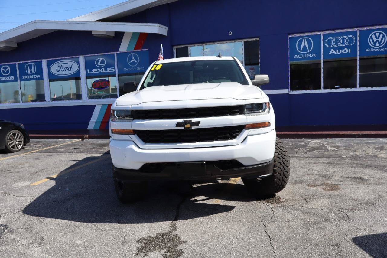 Used 2018 Chevrolet Silverado 1500 Custom w/ Custom Value Package AWD/4WD image 8