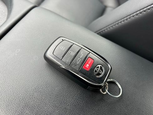 Used 2023 Toyota Crown AWD/4WD image 28