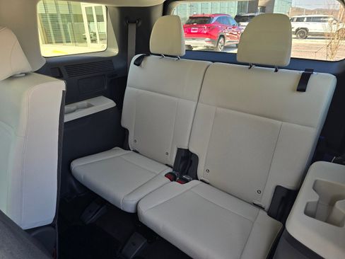 New 2026 Hyundai Santa Fe SE image 10