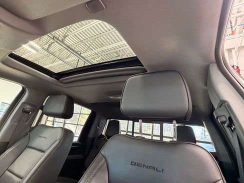 Used 2024 GMC Sierra 2500 Denali w/ Denali Reserve Package AWD/4WD image 32