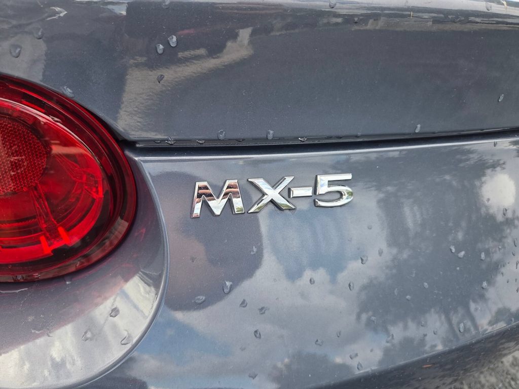 Certified 2021 MAZDA MX-5 Miata RF Grand Touring RWD image 11