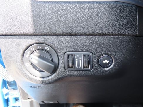 Used 2023 Dodge Charger SXT w/ Blacktop Package RWD image 26